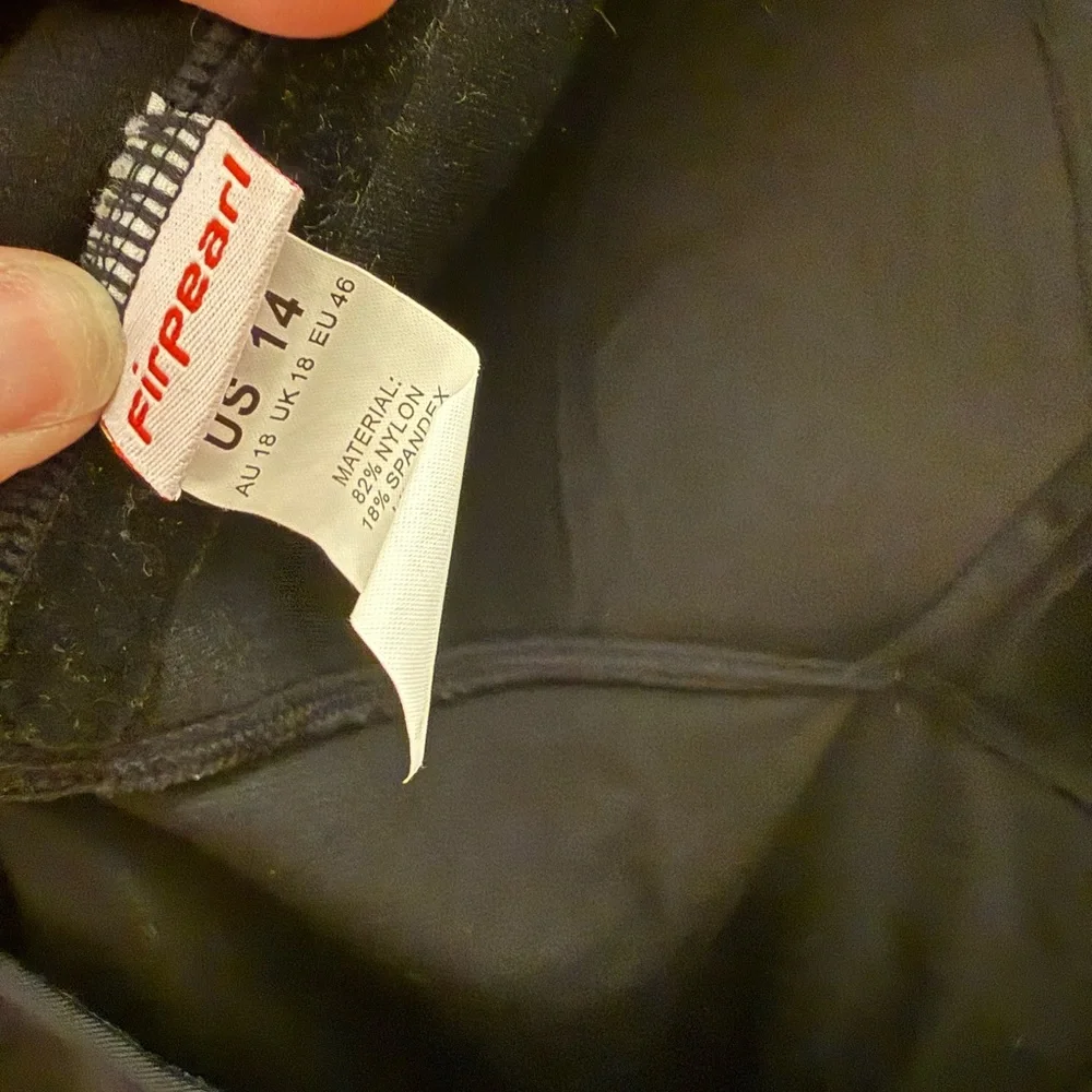 Black halter miracle suit - Picture 4 of 4